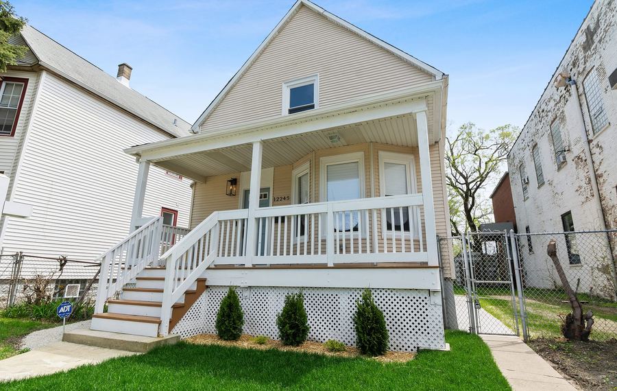 exterior front, emerald